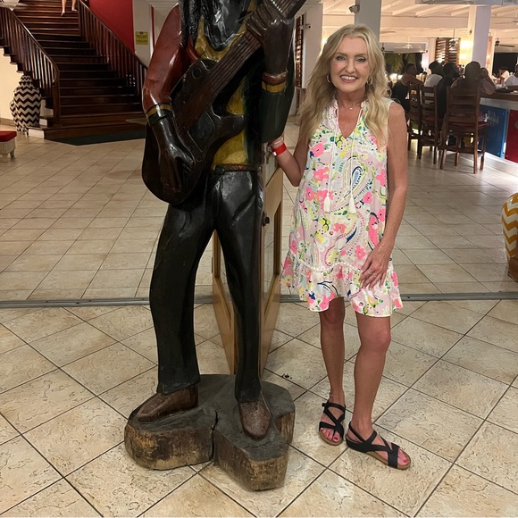 Meet your Posher, Kristie - Picture 2 of 6